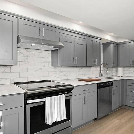 شقة Elegant Richmond Gem Nestled Up To Hawthorne Blvd. بورتلاند المظهر الخارجي الصورة