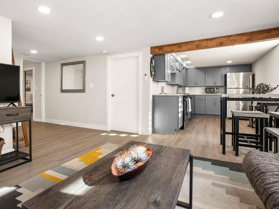 شقة Elegant Richmond Gem Nestled Up To Hawthorne Blvd. بورتلاند المظهر الخارجي الصورة